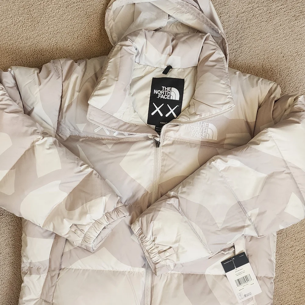 KAWS x The North Face Retro 1996 Nuptse Jacket Moonlight Ivory Men’s L NWT